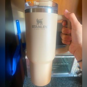 40 oz Stanley